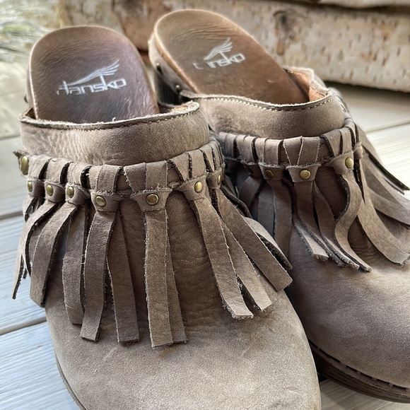 Dansko Deni Fringe Leather Clog Fringe Grey size 5 - Picture 5 of 10